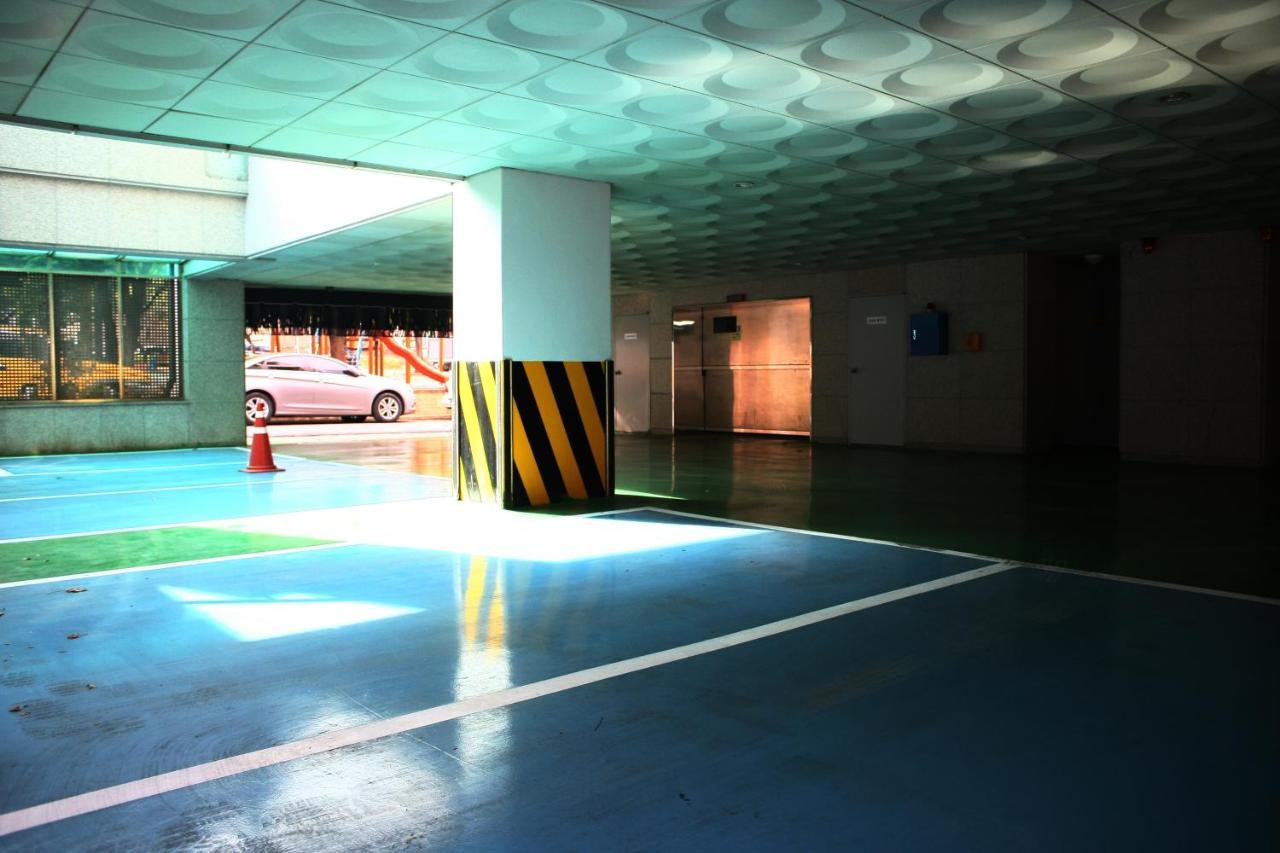 Metro Pol Tourist Hotel Pyeongtaek Bagian luar foto