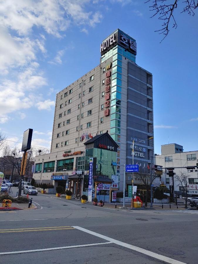 Metro Pol Tourist Hotel Pyeongtaek Bagian luar foto